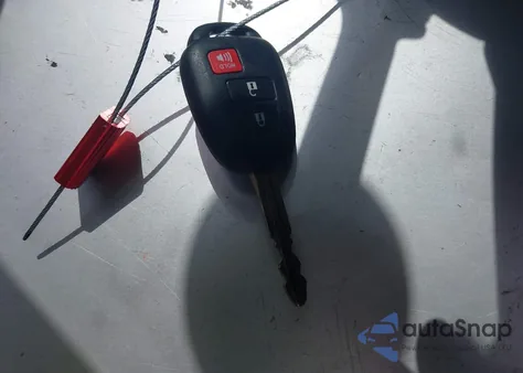 2017 Toyota Highlander Le z USA, uszkodzony, nr VIN 5TDZARFH1HS030302